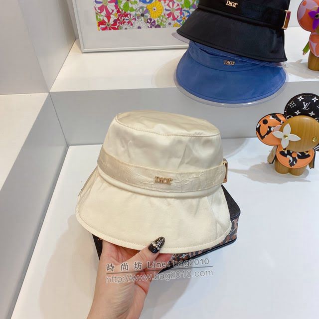 Dior新品女士帽子 迪奧緞面高級優雅漁夫帽遮陽帽  mm1602